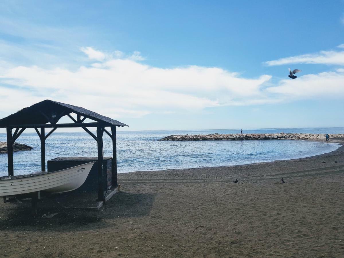 Apartamentos Chuita Playa Μάλαγα Εξωτερικό φωτογραφία